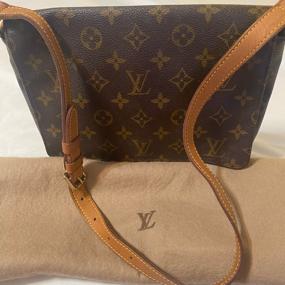 ✅💯Authentic Louis Vuitton Musette Tango Monogram Shoulder Bag.